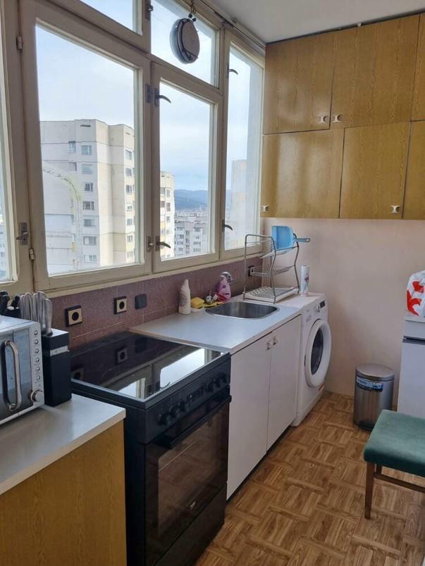 Под наем в София тристаен Младост 3 ID 2203461