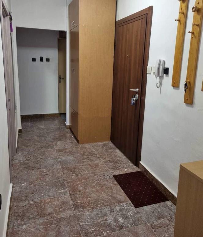 Под наем в София тристаен Младост 3 ID 2203461