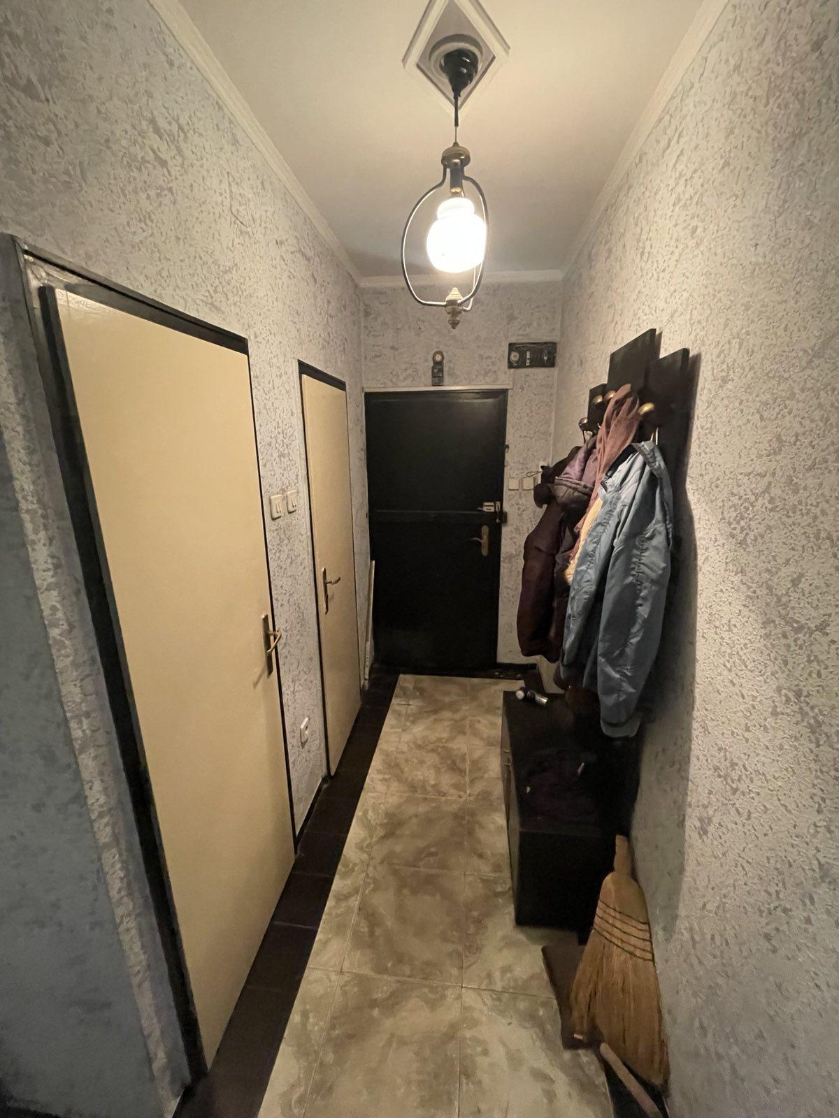 Двустаен апартамент за продажба в ж.к. Изток, 2093490