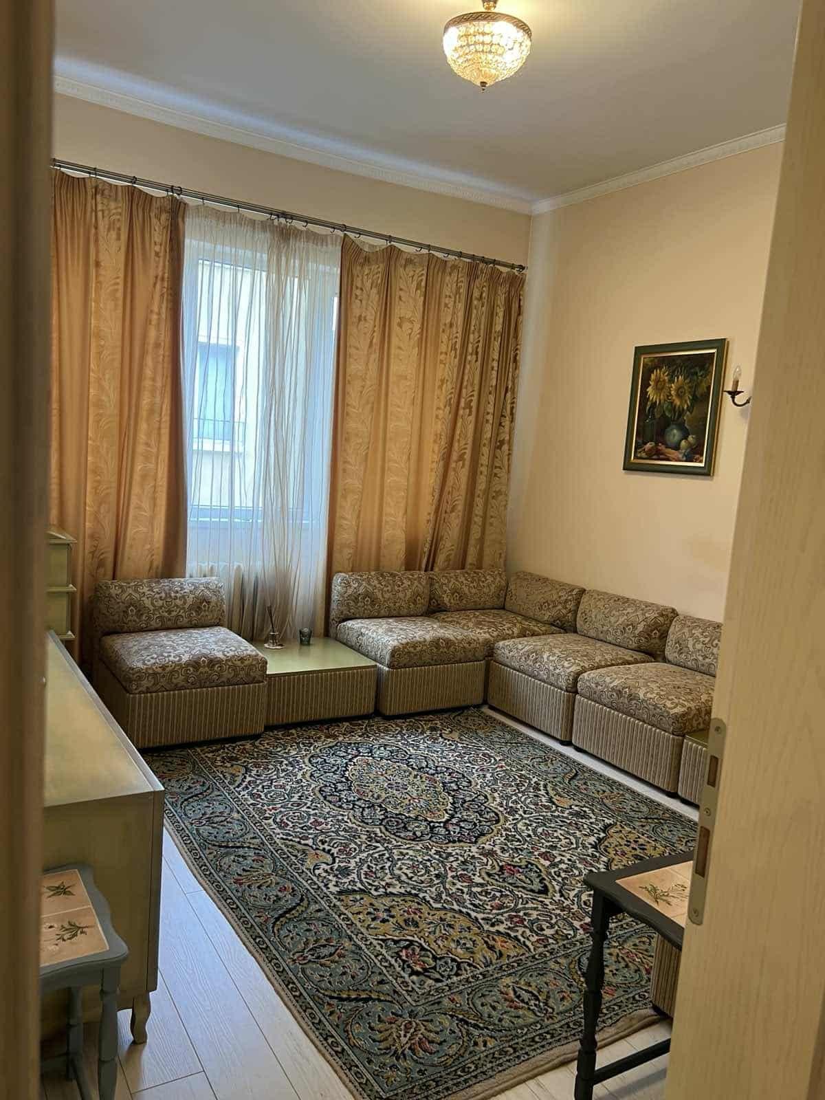 Под наем в София тристаен Център ID 2214305