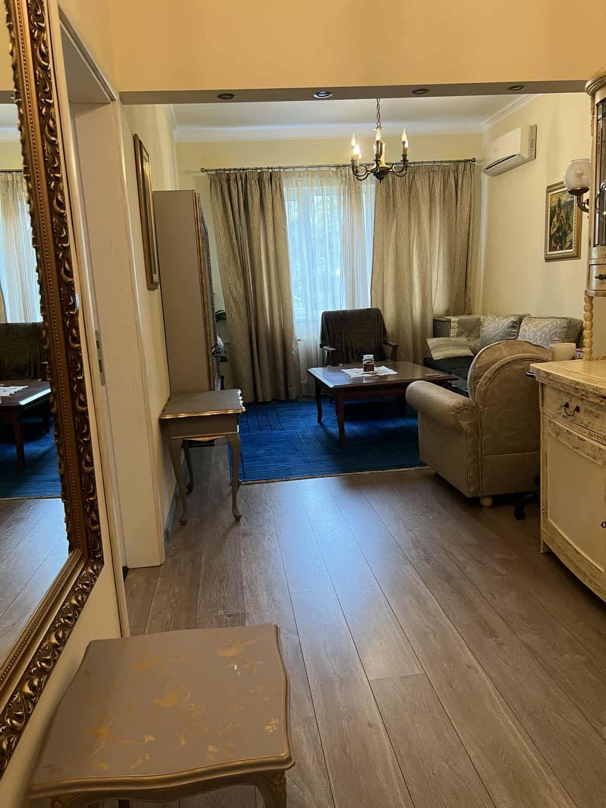 Под наем в София тристаен Център ID 2214305