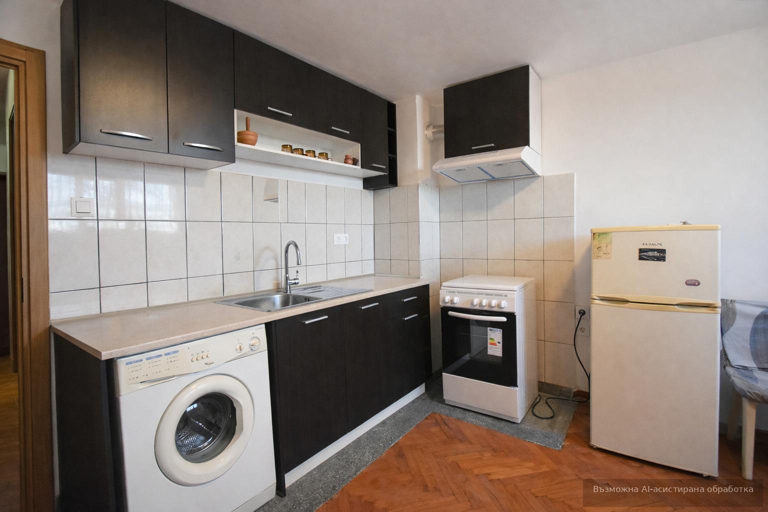 Под наем в София тристаен Център - НДК ID 2027663