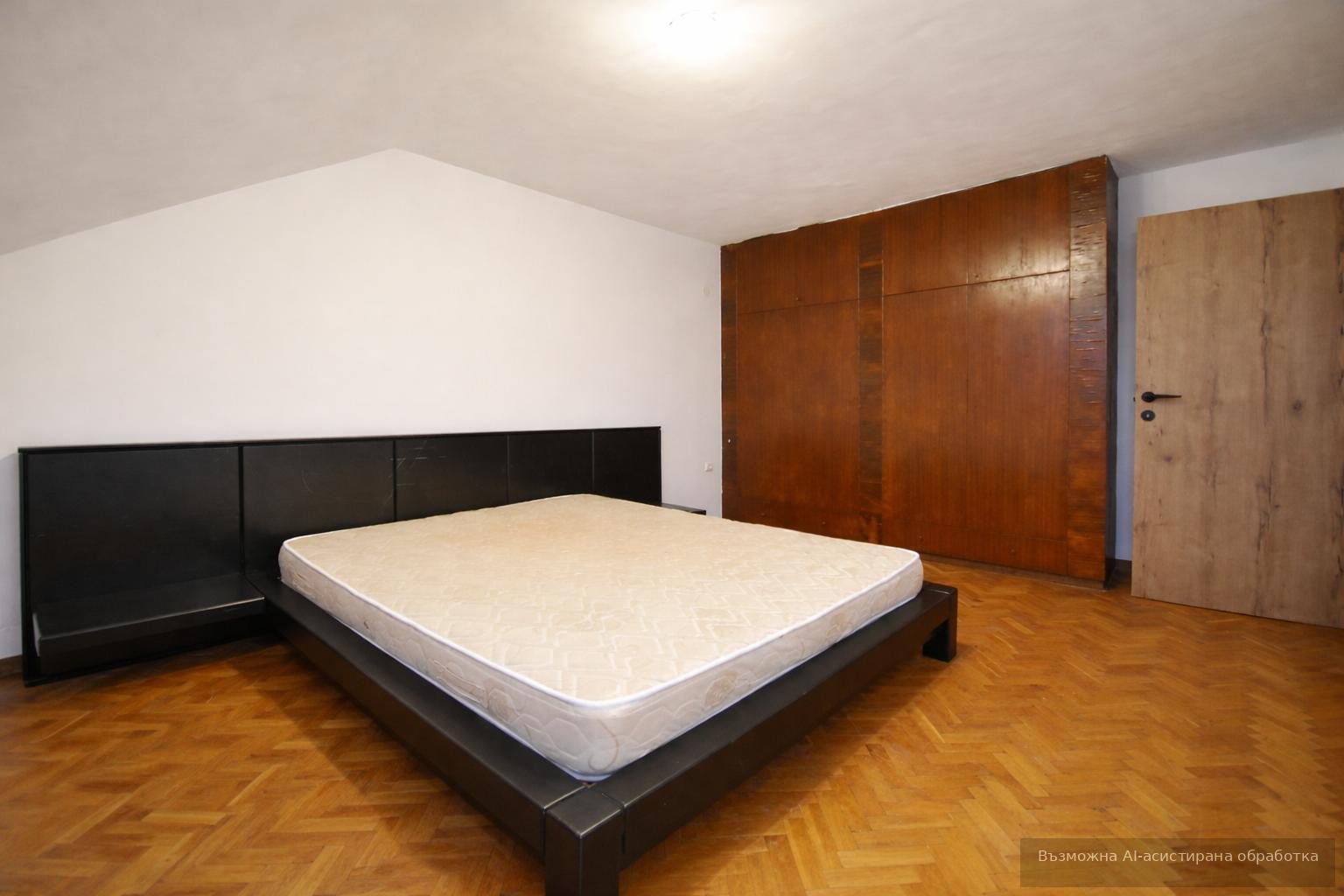 Под наем в София тристаен Център - НДК ID 2027663