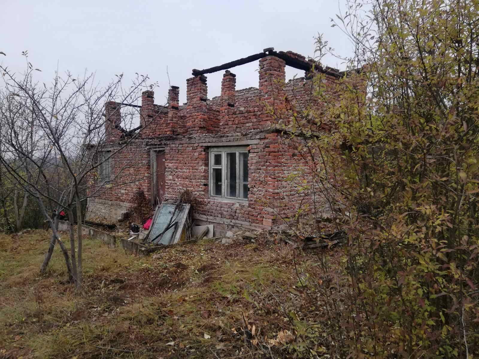За продажба в София къща с. Желява ID 2082036
