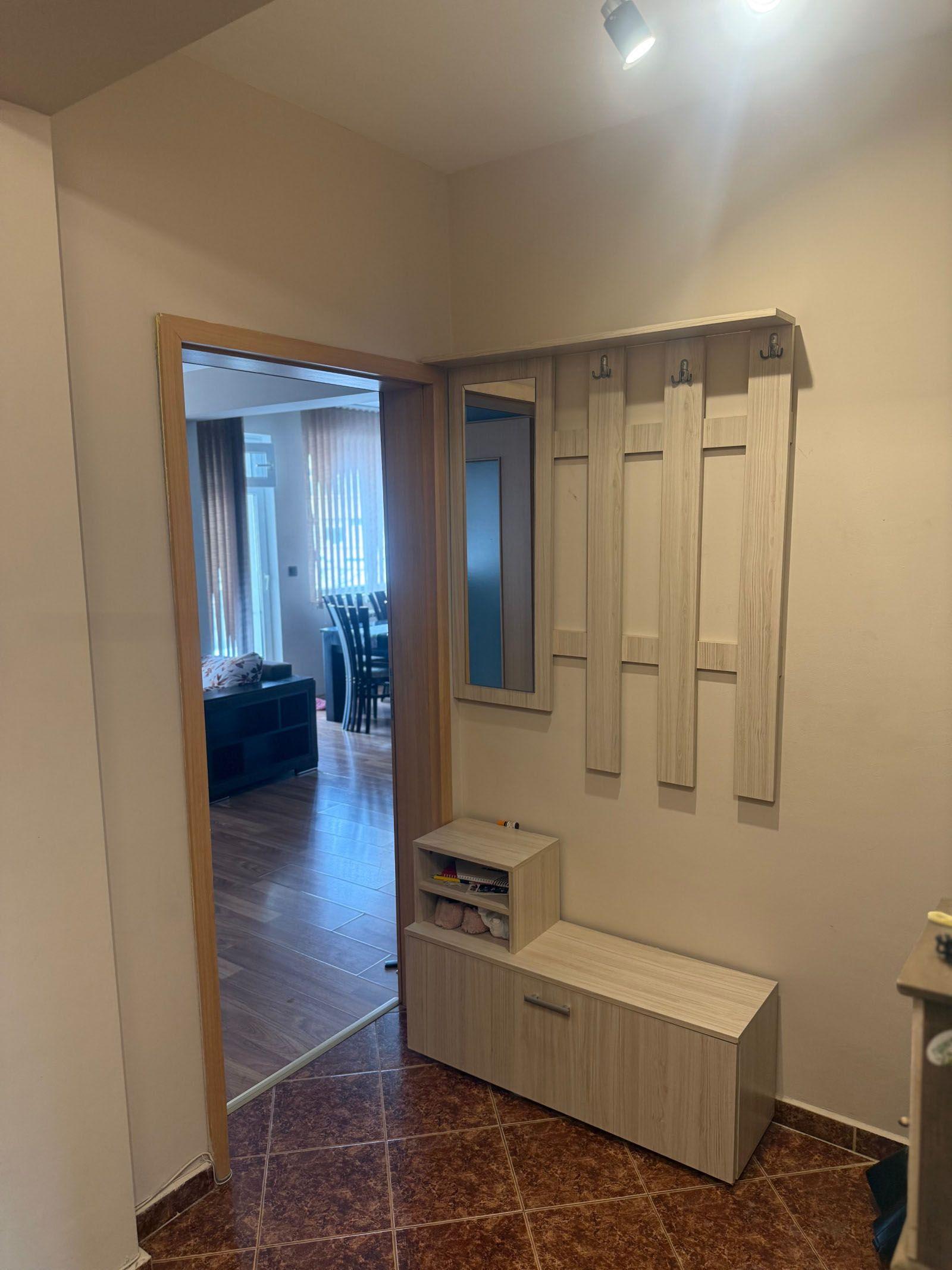 Под наем в София тристаен Център ID 2196943