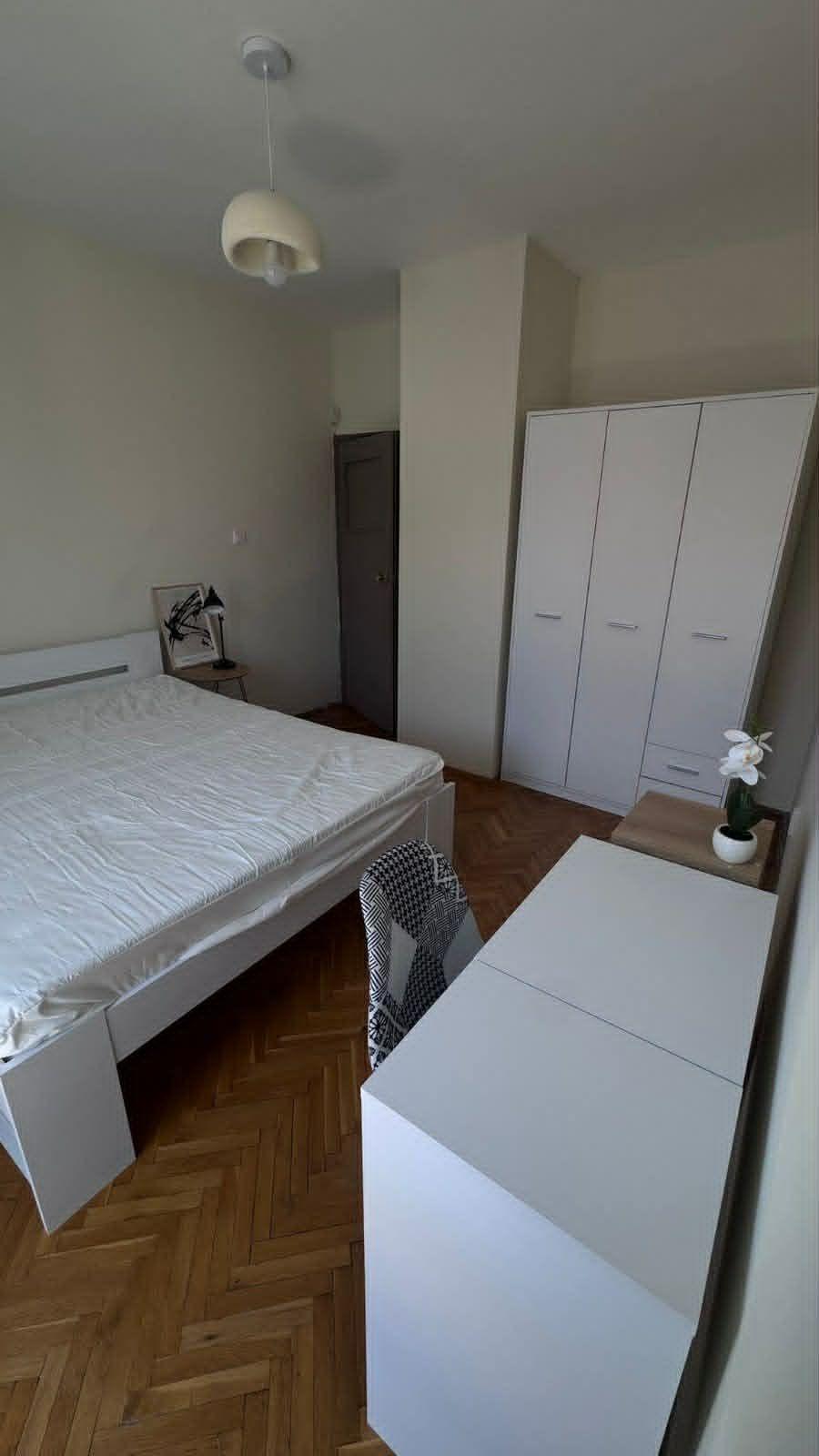 Под наем в София четиристаен  Център ID 2223425