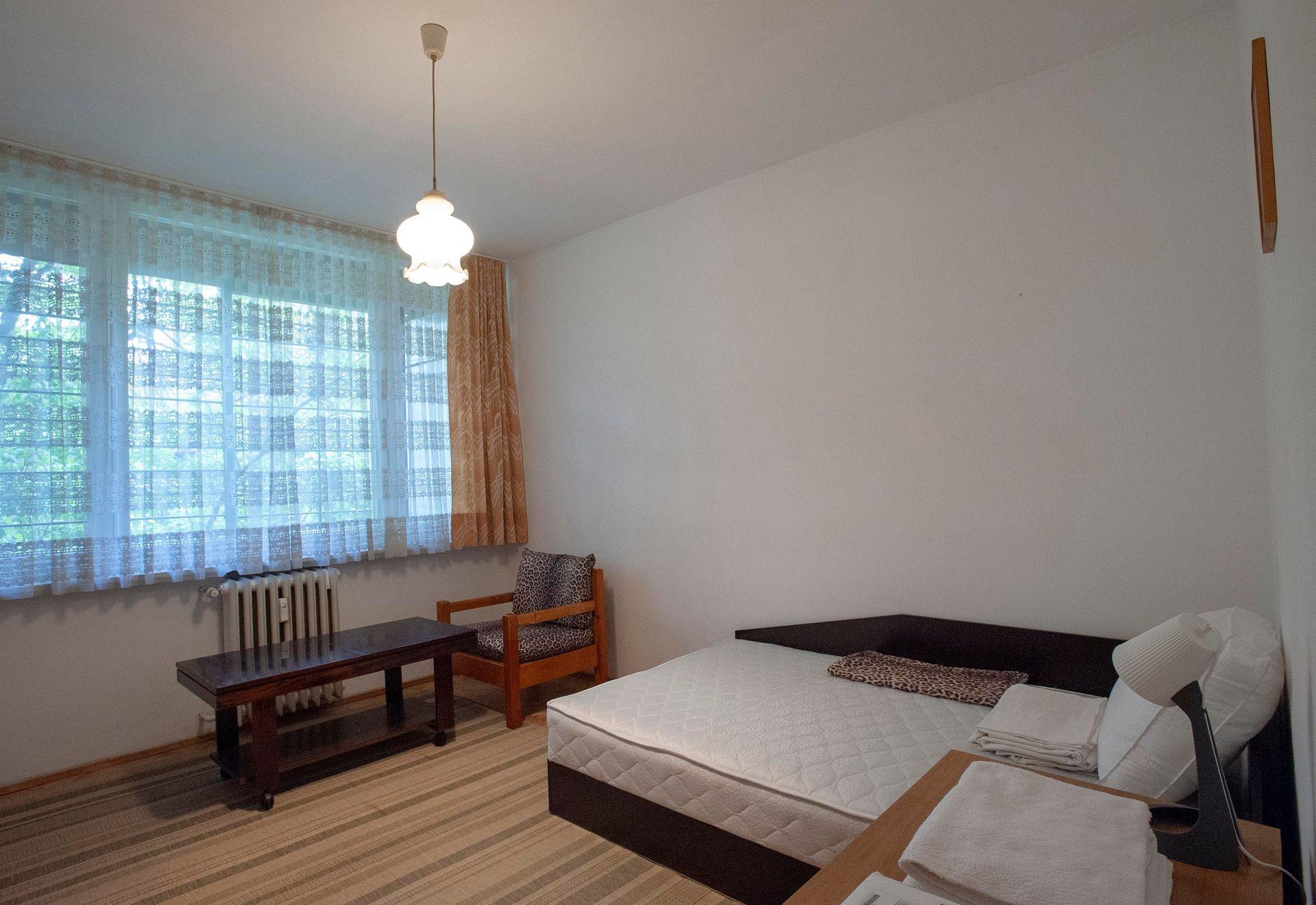 Тристаен апартамент под наем в ж.к. Лагера, 2224585