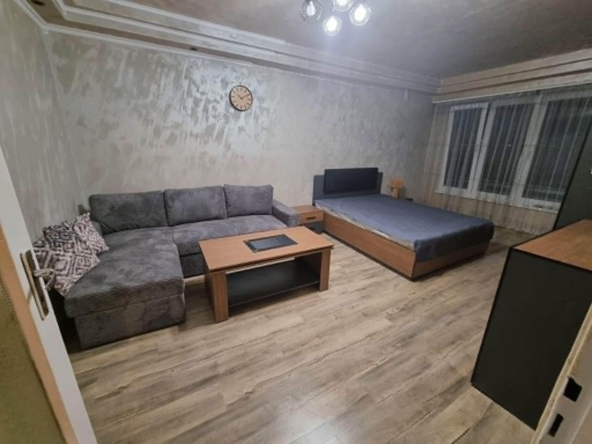 Едностаен, под наем, Люлин 7