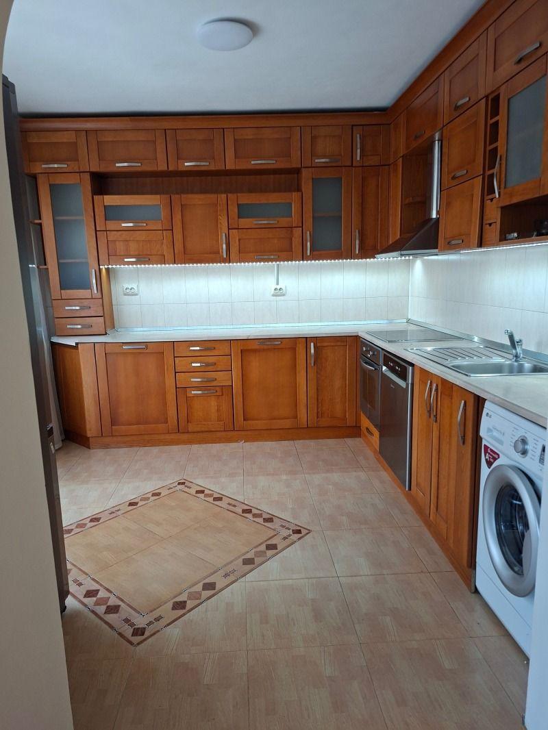 Четиристаен, под наем, жк. Манастирски ливади
