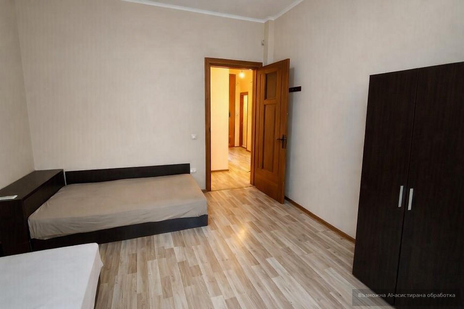 Тристаен апартамент под наем в ж.к. Банишора, 2229662