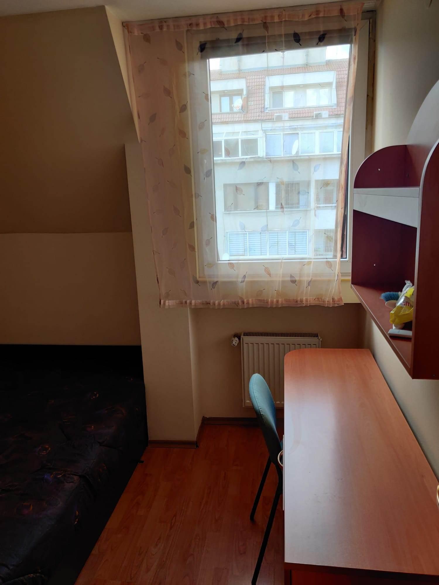 Четиристаен апартамент под наем в ж.к. Стрелбище, 2169531