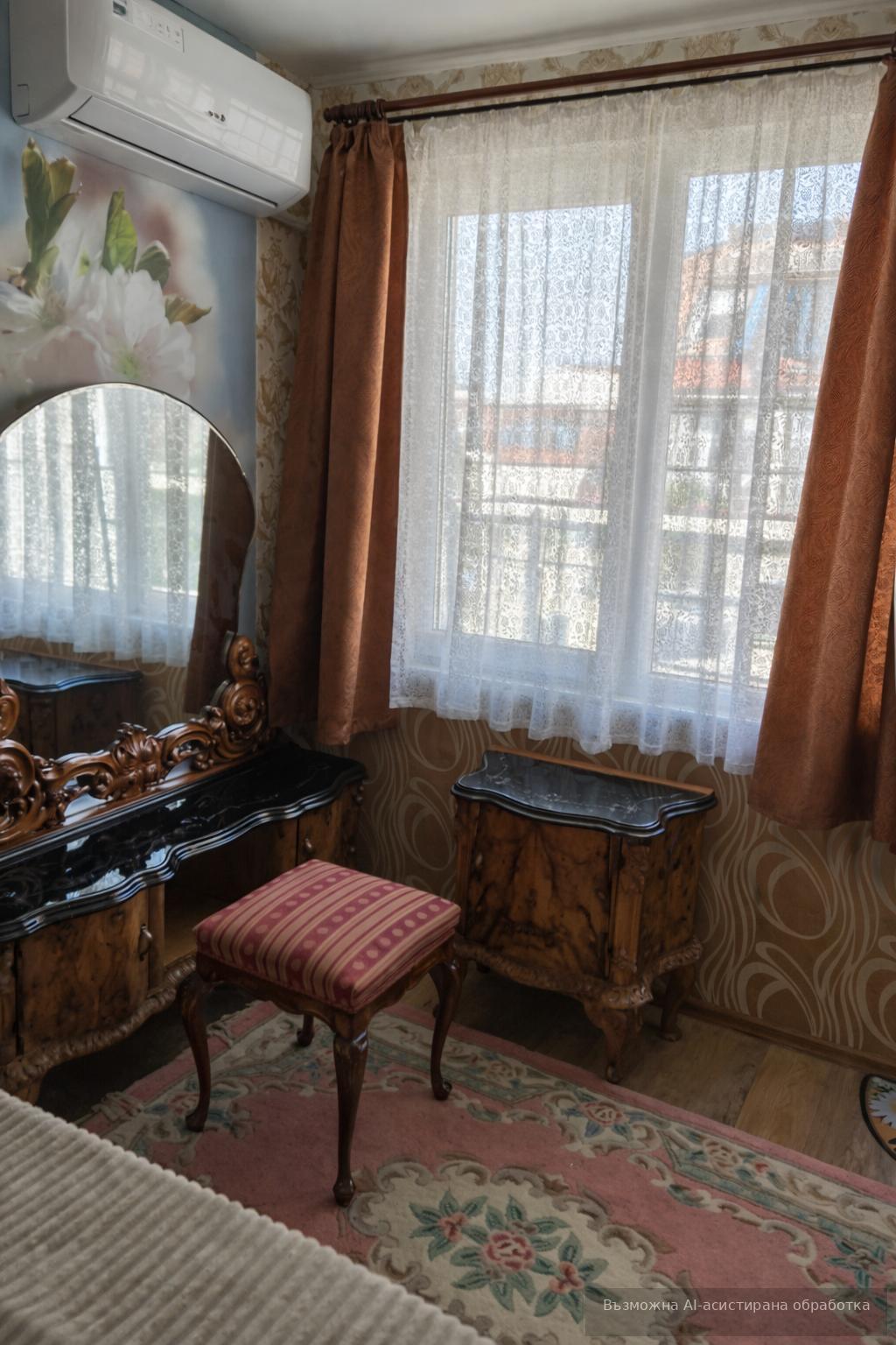 Тристаен апартамент под наем в ж.к. Редута, 2229865