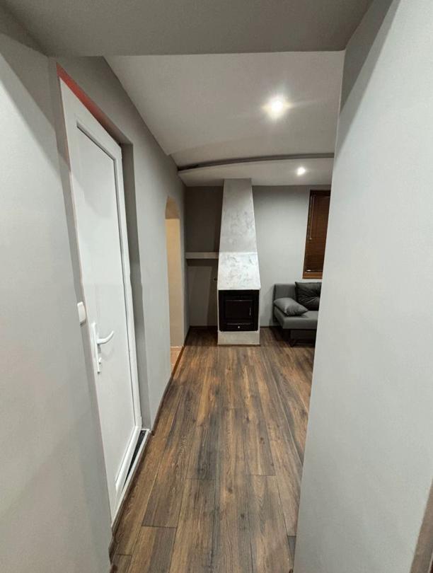 Под наем в София къща с. Бистрица ID 2214278