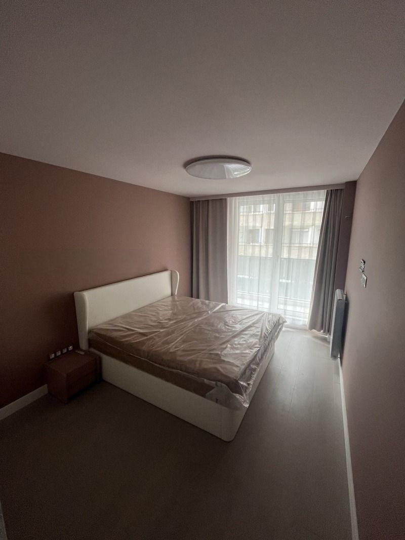 Тристаен апартамент под наем в ж.к. Борово, 2218502