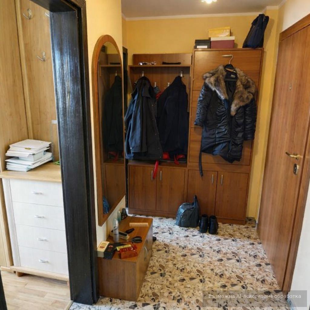 Тристаен апартамент под наем в ж.к. Хаджи Димитър, 2230850