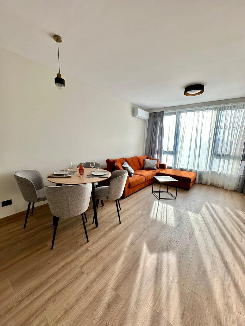 Двустаен, под наем, жк. Кръстова вада