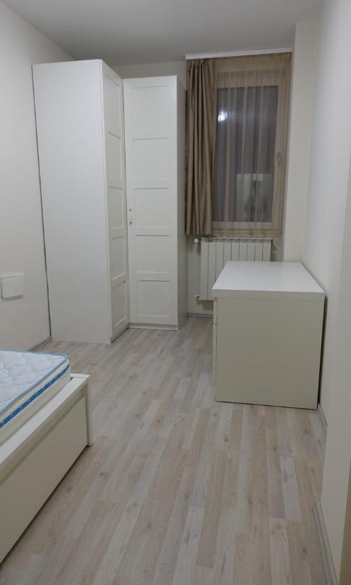 Тристаен апартамент под наем в ж.к. Кръстова вада, 2155806