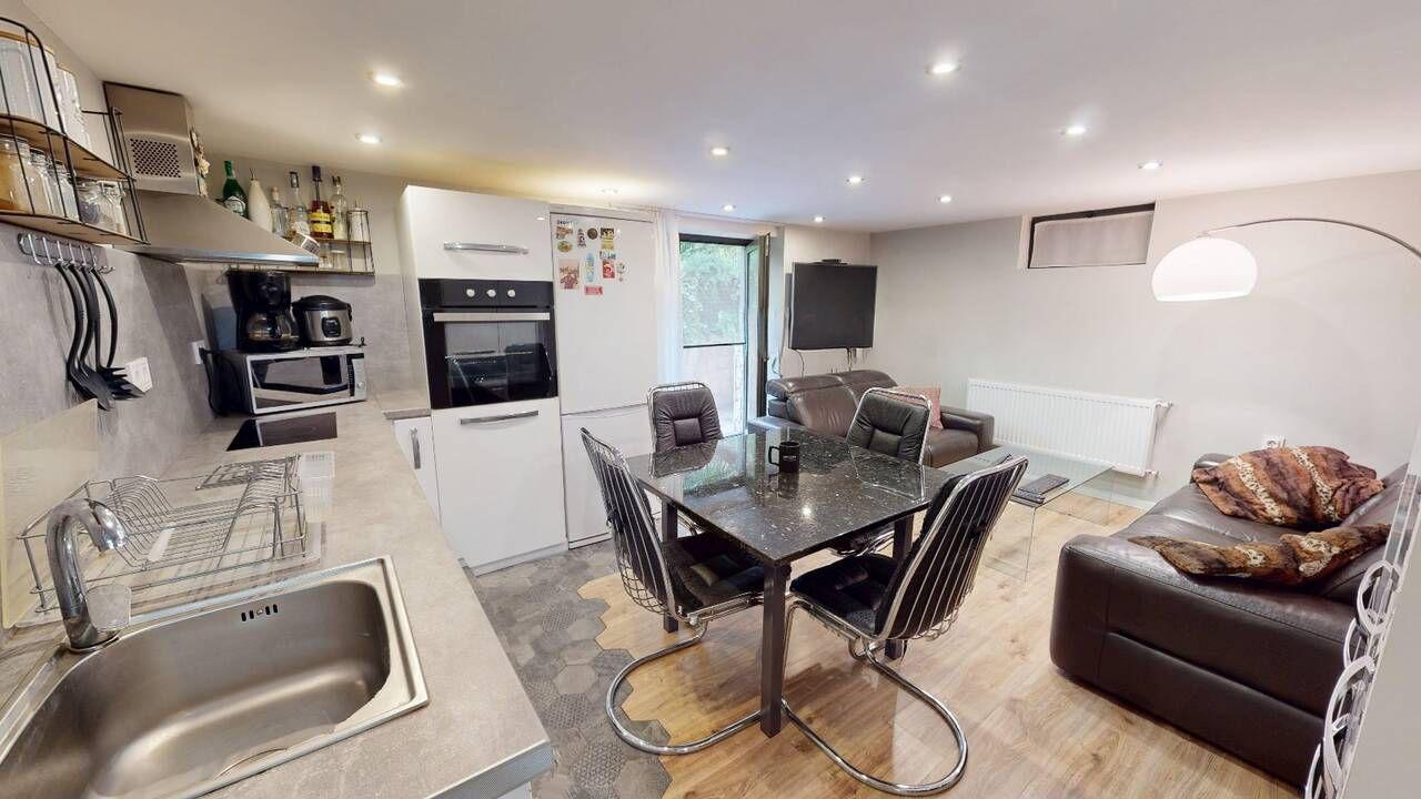 Двустаен, под наем, Център