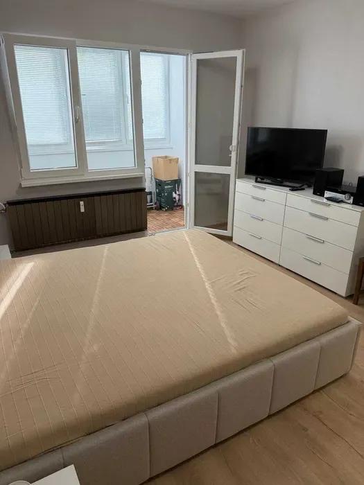 Тристаен апартамент под наем в ж.к. Младост 1А, 2232550