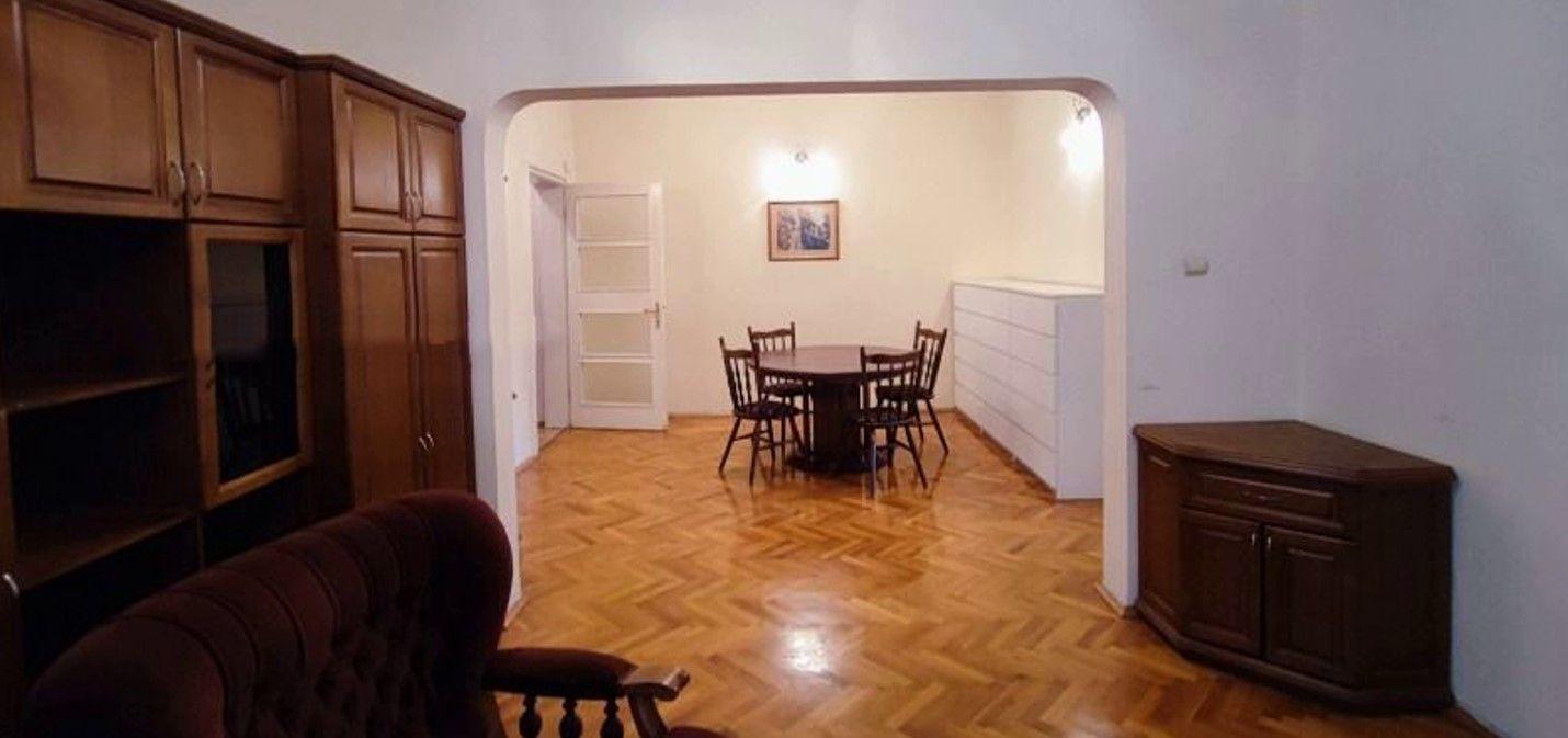 Тристаен апартамент под наем в центъра на София, 2214267