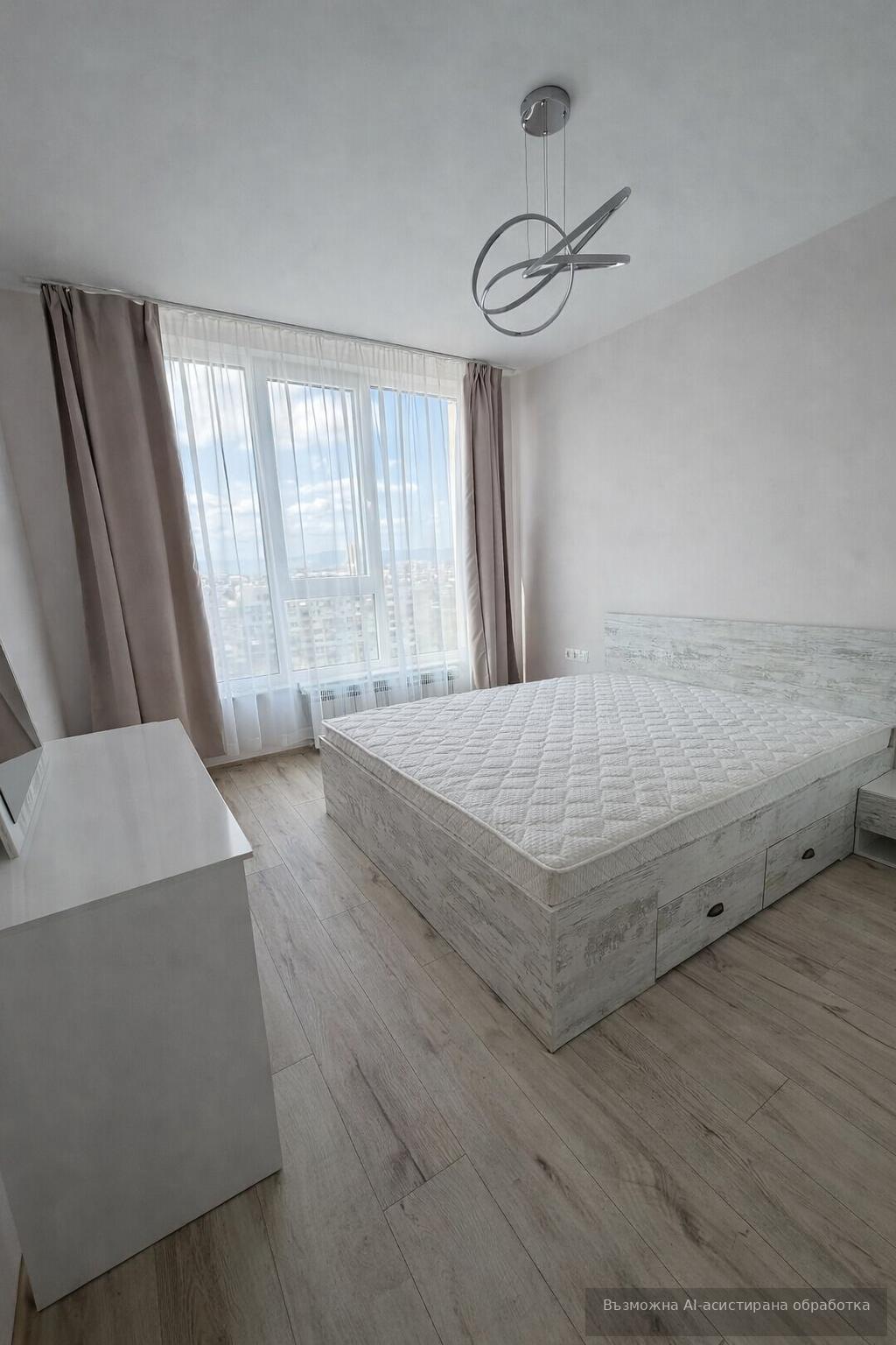 Тристаен апартамент под наем в ж.к. Банишора, 2232995
