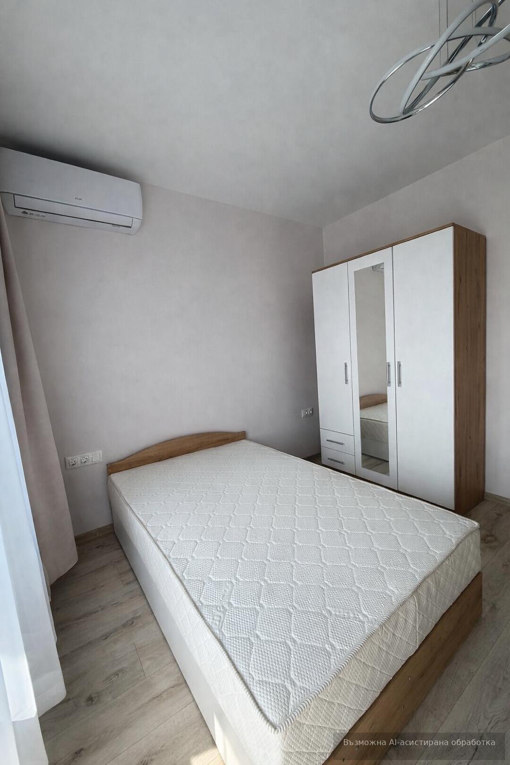Тристаен апартамент под наем в ж.к. Банишора, 2232995