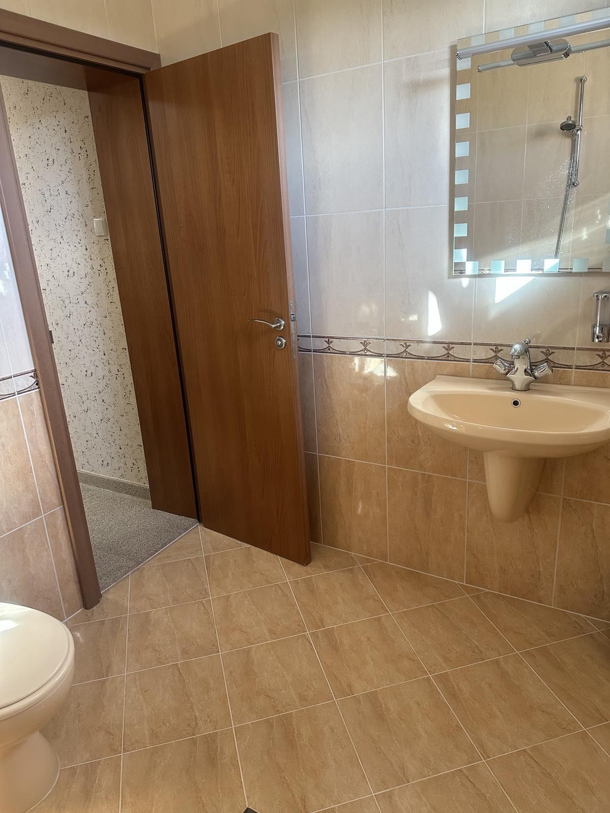 Къща под наем в кв. Требич, 2178391
